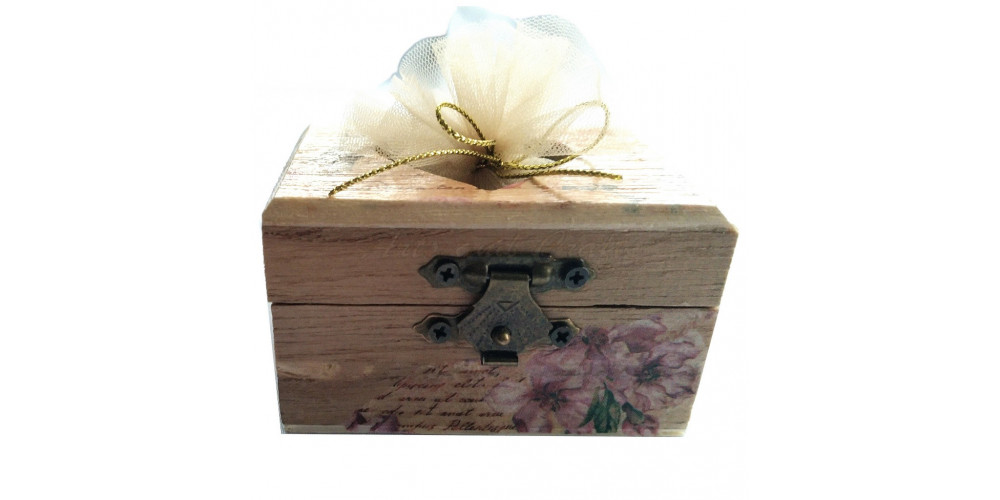 Cutiuta din lemn, inimioara, cu lavanda 8x5.5x4.5 cm - model 1