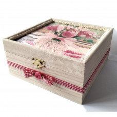 Wooden box, with lavender 16,5x16,5x8 cm - model 12