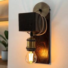 Lampa de perete din lemn ars – design rustic-industrial, handmade
