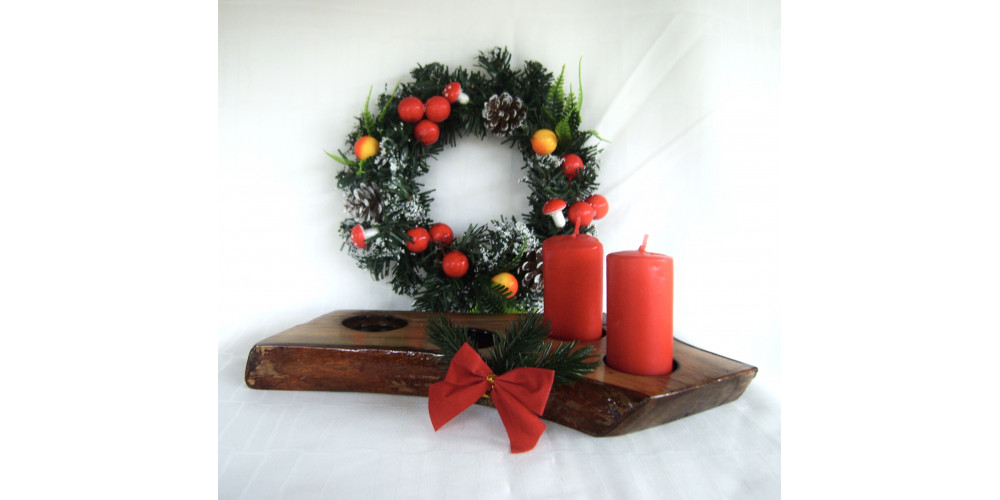 Suport decorativ din lemn pentru 4 lumanari – piesa rustica, lacuita, design natural