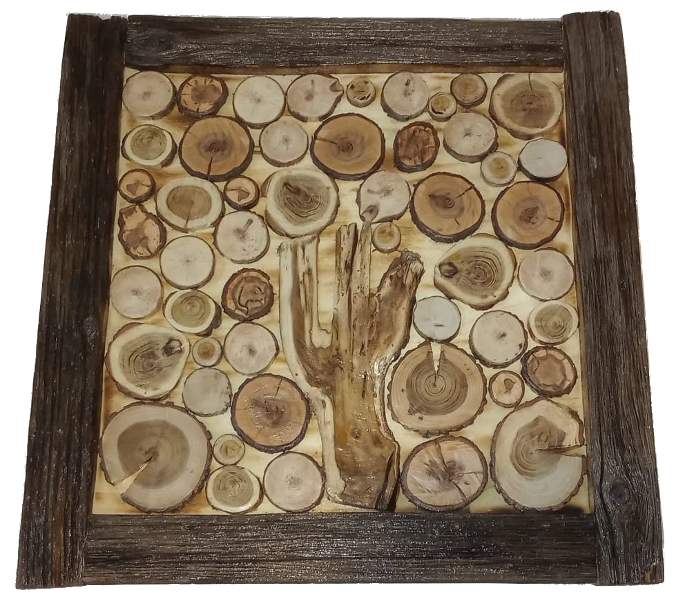 Tablou rustic handmade din rondele de lemn cu rama arsa si lacuita – 60x60 cm