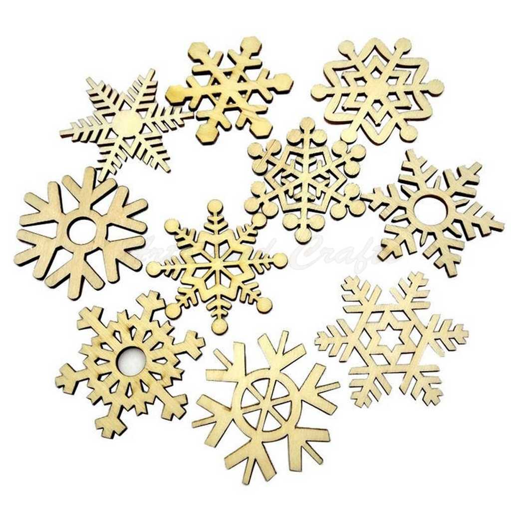 Set of 10 assorted pieces of wooden flakes for the Christmas tree