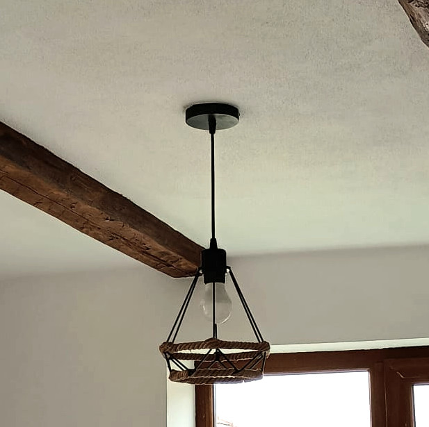 Pendul vintage negru mat decorat cu iuta, dulie E27 Pendul vintage negru mat decorat cu iuta, dulie E27